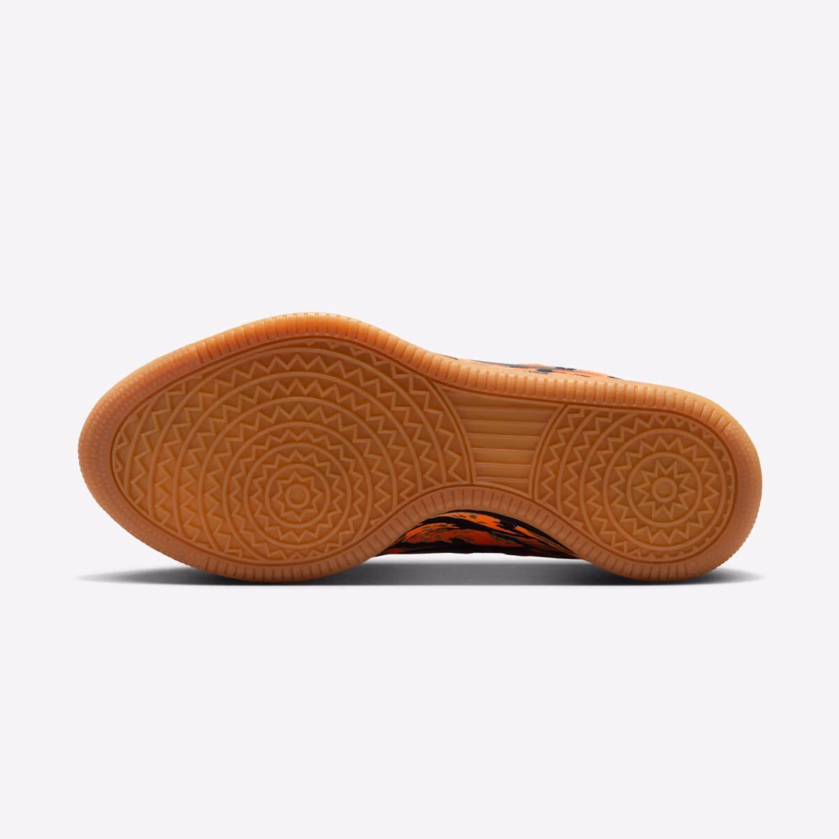 Nike Book 2「Tiger Camo」低調上腳,Devin Booker 把老家藏進配色裡