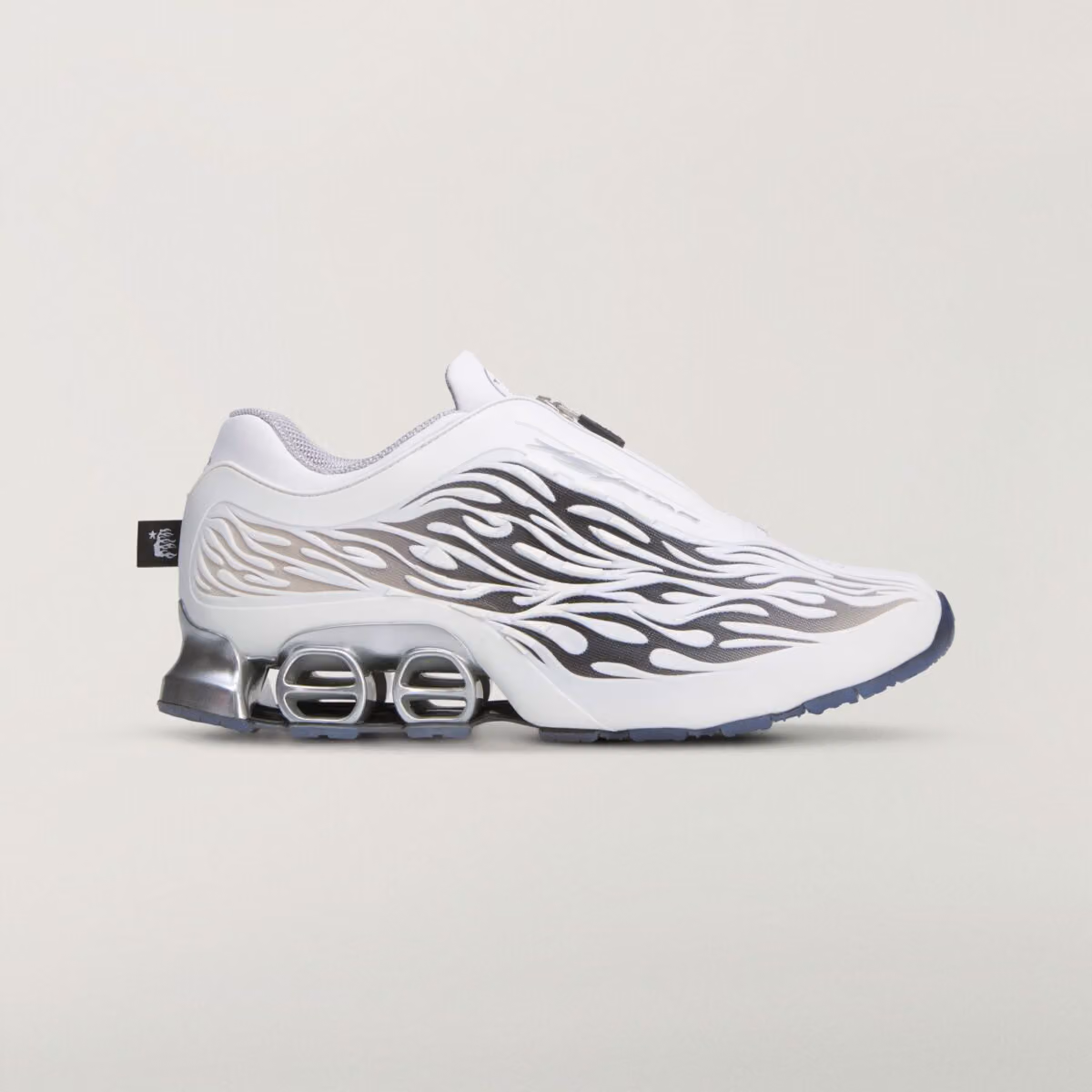 Hellstar x adidas Megaride S2「Cloud White」:白得乾淨,黑得剛好