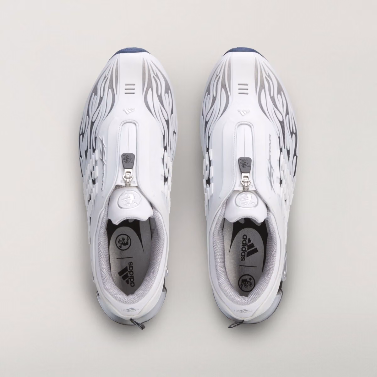 Hellstar x adidas Megaride S2「Cloud White」:白得乾淨,黑得剛好