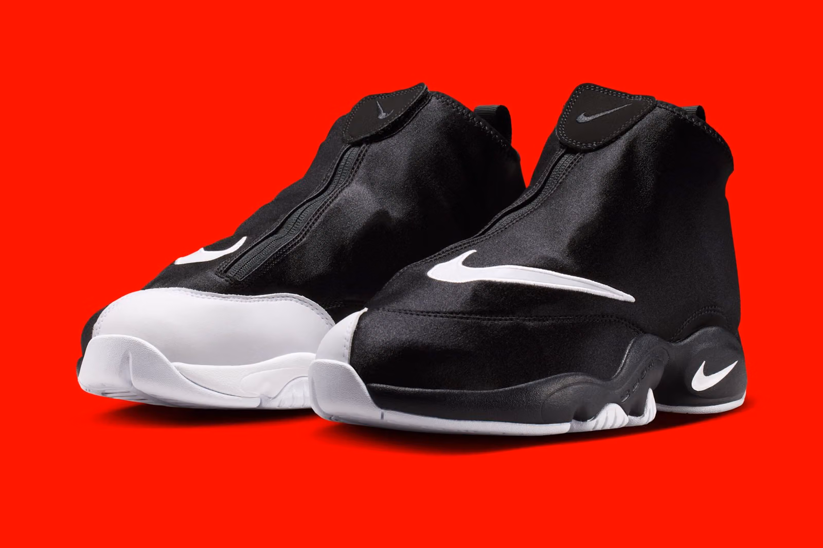 Air Zoom Flight "The Glove" Returns in OG Black/White — Put the Glove Back On