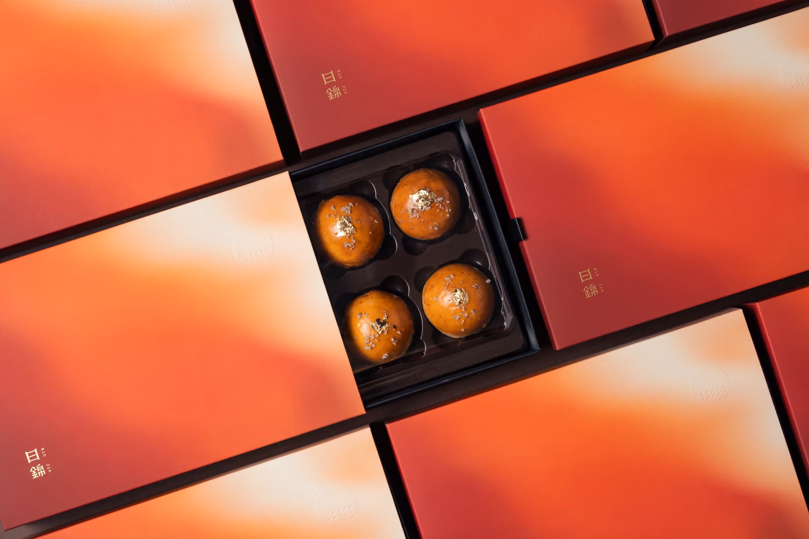 Rih Jin Studio Brings Michelin-Level Precision to Mooncake Gift Boxes and Honey Savory Cake