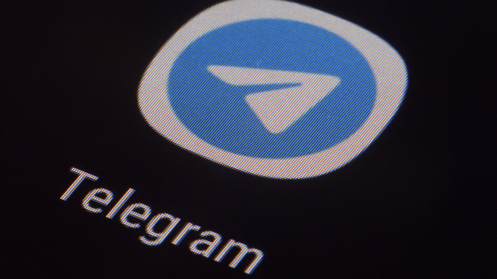 Durov Claims Bad Actors Used AI to Doctor Old Messages and Mass-Report Telegram Off the App Store