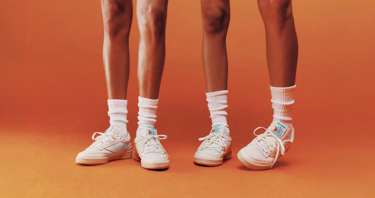 Karol G 玩點名字遊戲：Reebok Club C 85 Vintage 只留一句「一起穿舊」