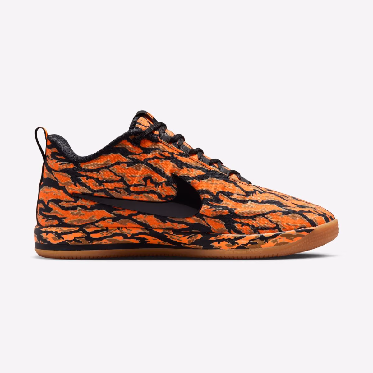 Nike Book 2「Tiger Camo」低調上腳,Devin Booker 把老家藏進配色裡