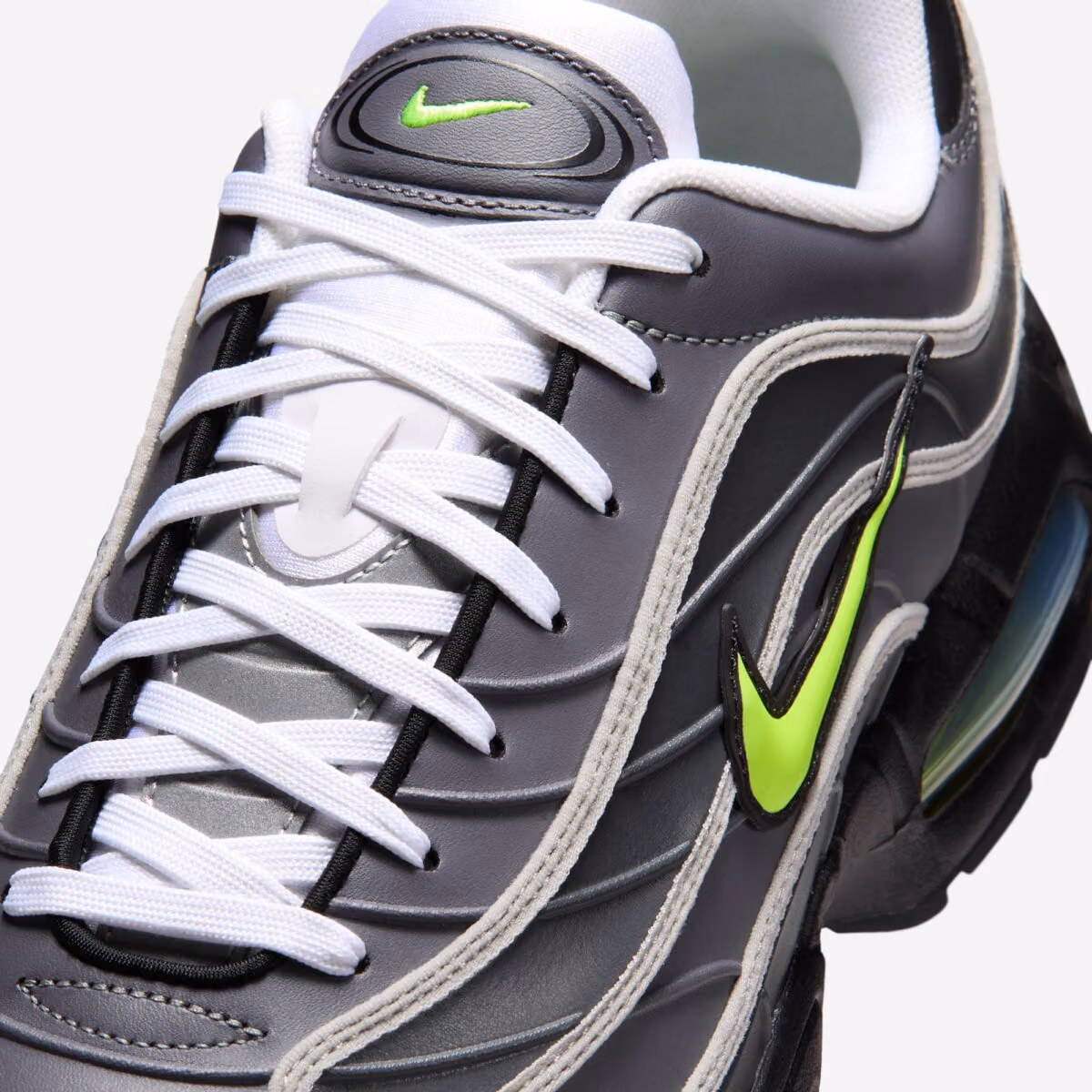 Joga Bonito 换上暗夜配色，Nike Air Max 复刻那段华丽足球年代