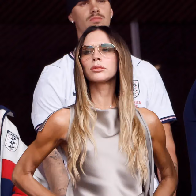The Beckhams' Mediterranean Vacation Style: Suits and Eveningwear, Off-Duty Edition