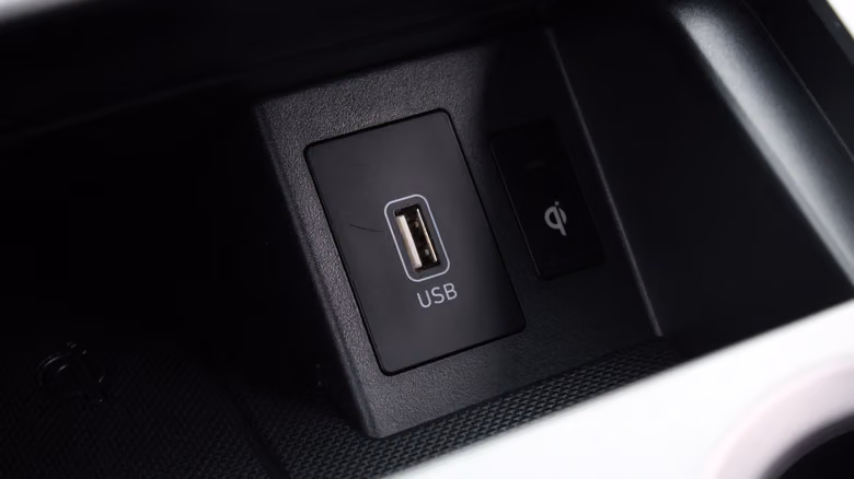 CarPlay突然打不開或狂斷線?先檢查這幾個最容易忽略的小地方