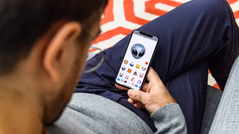 Ditch the Emojis: How to Turn Your Own Photos Into iPhone Stickers