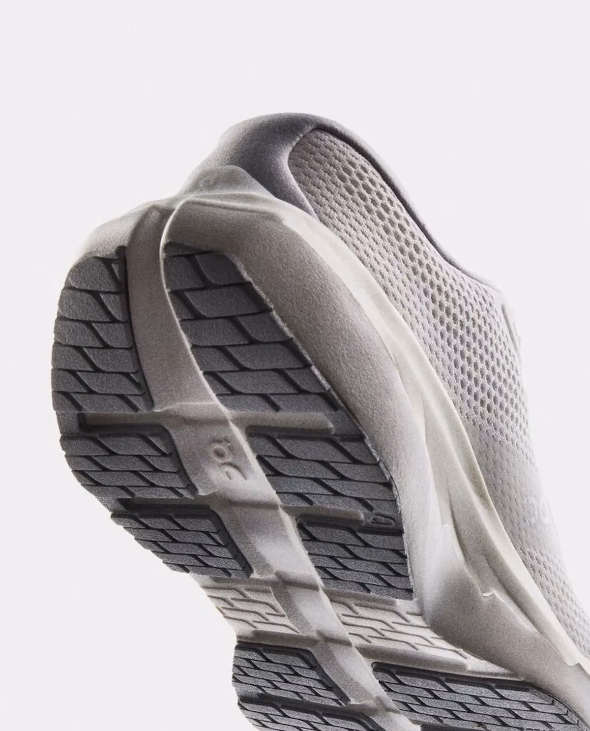 On Brings Race-Day Foam to Your Daily Trainer: Cloudrunner 3 Max Is All About Stability