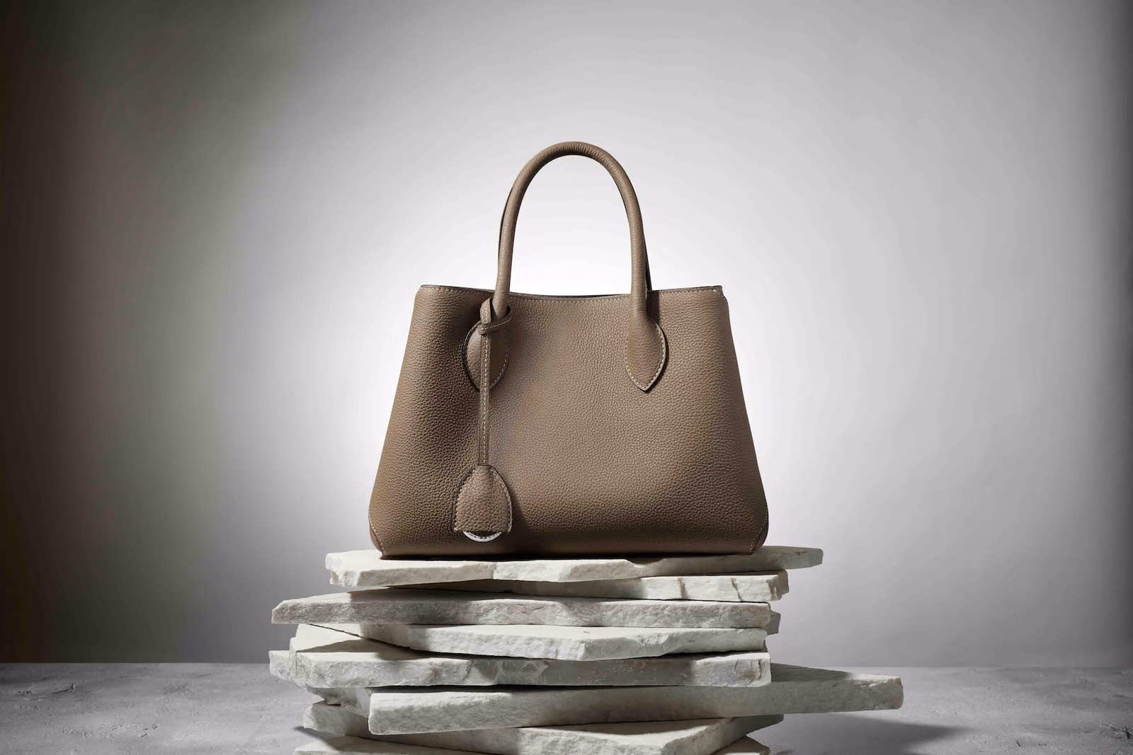 Luxury Without the Logo: BONAVENTURA Lands in Taiwan, and Sonia Sui Is Carrying the Quiet Business