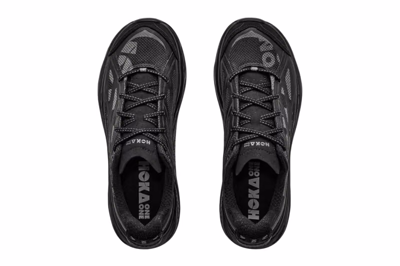 HOKA Huaka Pro 全黑上陣，複古跑鞋卸下厚底思維走低調路線