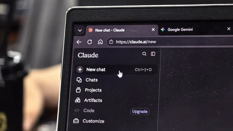 新模型分數更高,胡謅機率卻沖上89%:Claude與ChatGPT怎麼分道揚鑣