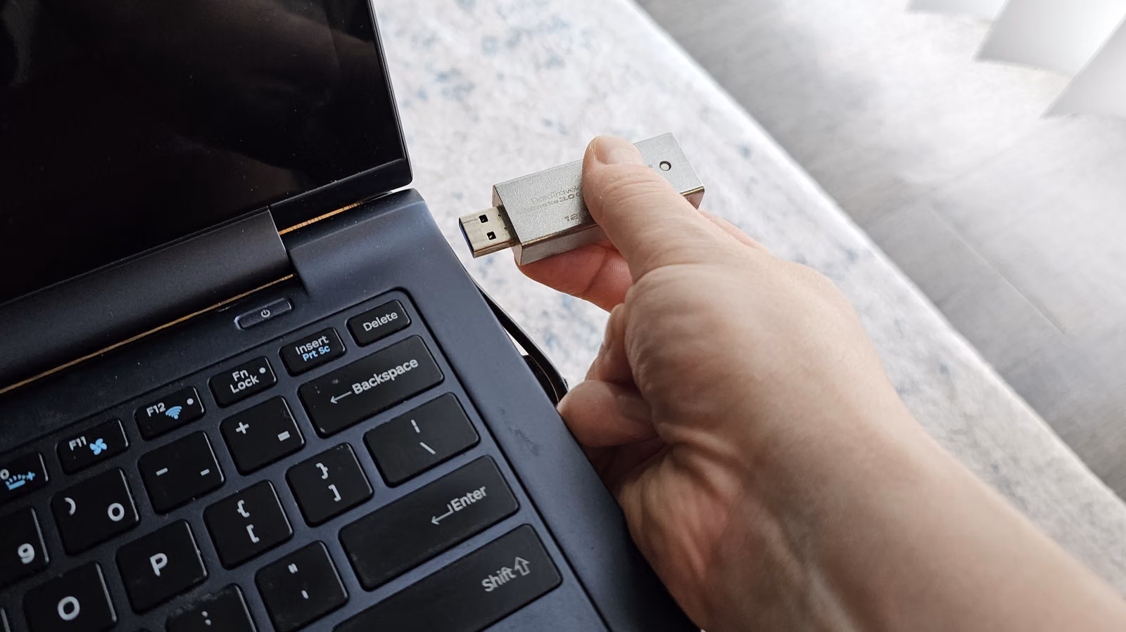 新隨身碟出廠格式未必適用 NTFS、exFAT、FAT32該怎麼選