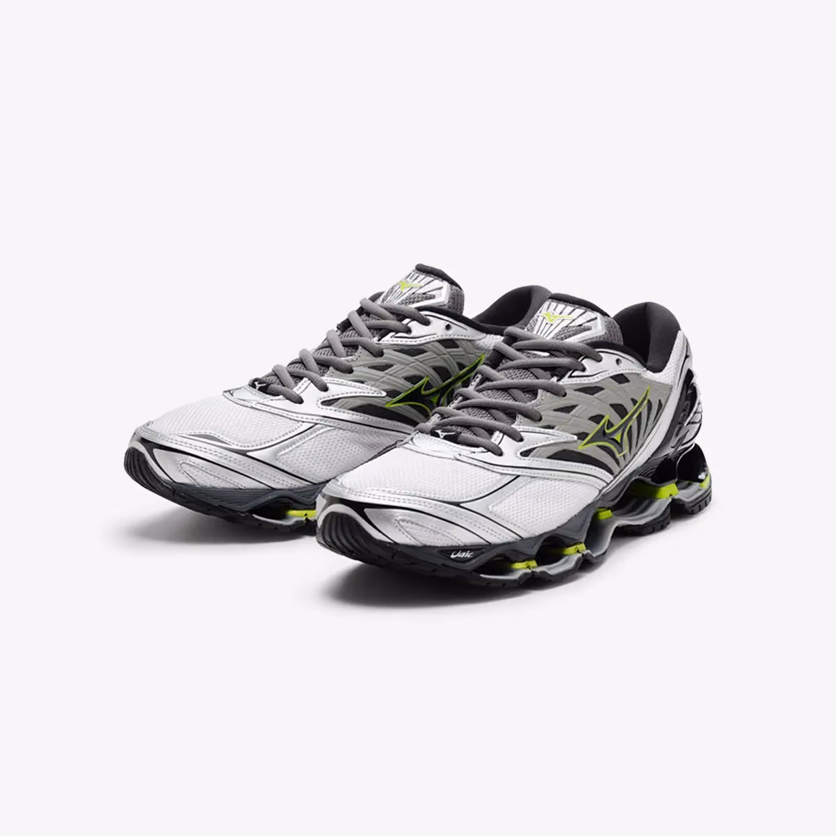 MIZUNO's Running Tech Hits the Harajuku Streets: KICS LAB. Exclusive Colorways Channel Japan's Modified Car Culture