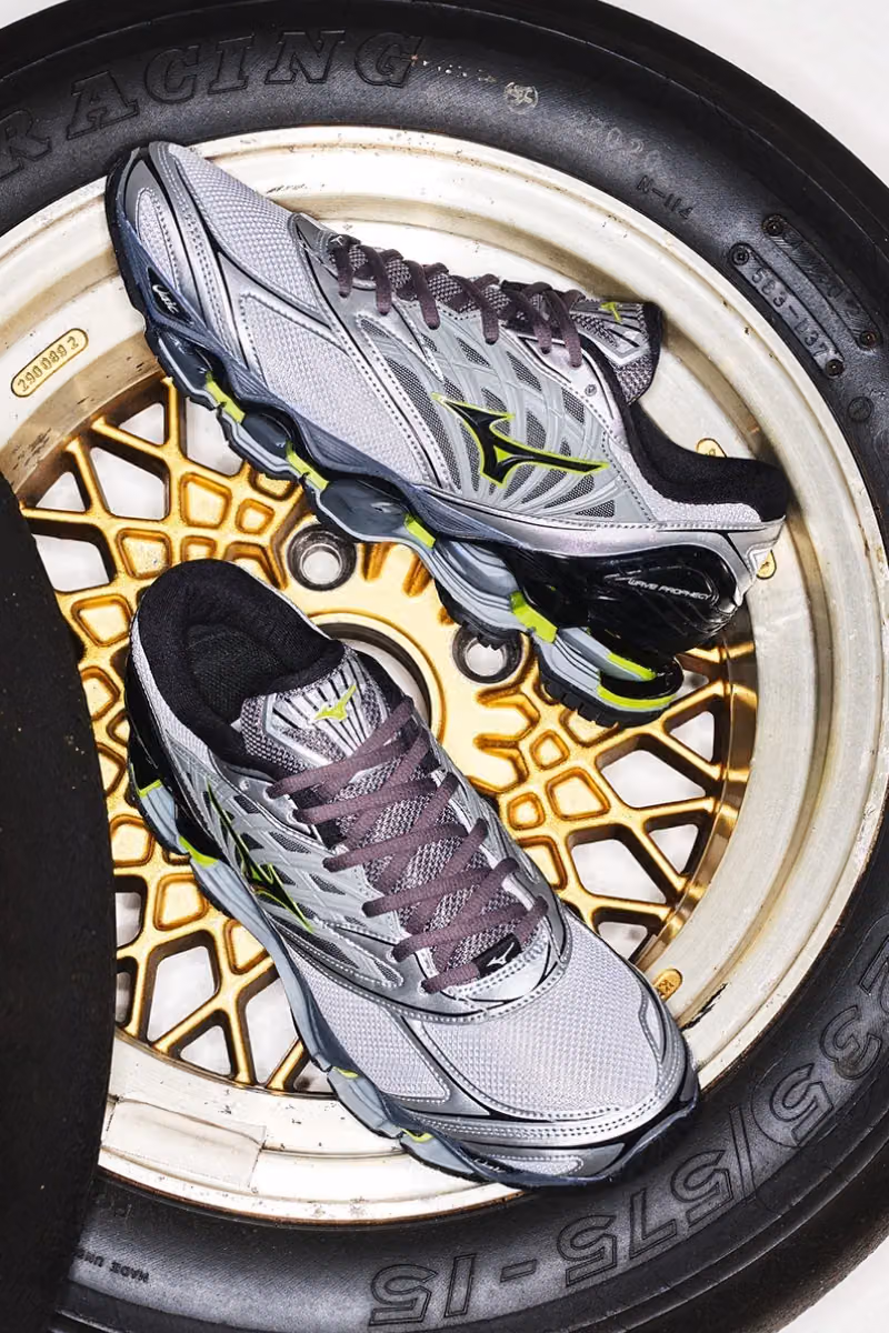 Mizuno Wave Prophecy LS Gets Two Tokyo-Exclusive Grayscale Colorways