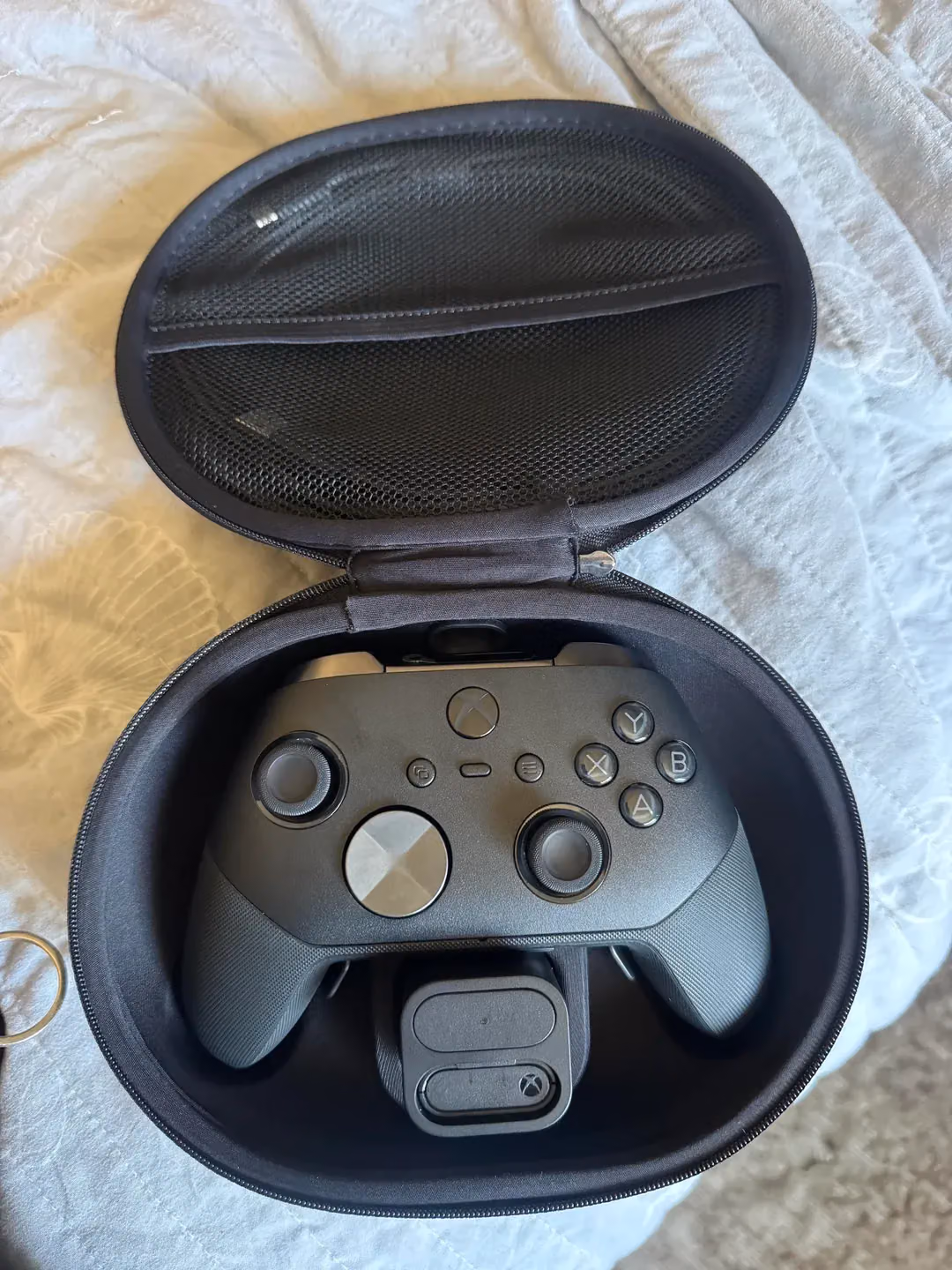 Broken Prototype Controller Just Leaked More Xbox Elite 3 Details Than Ever