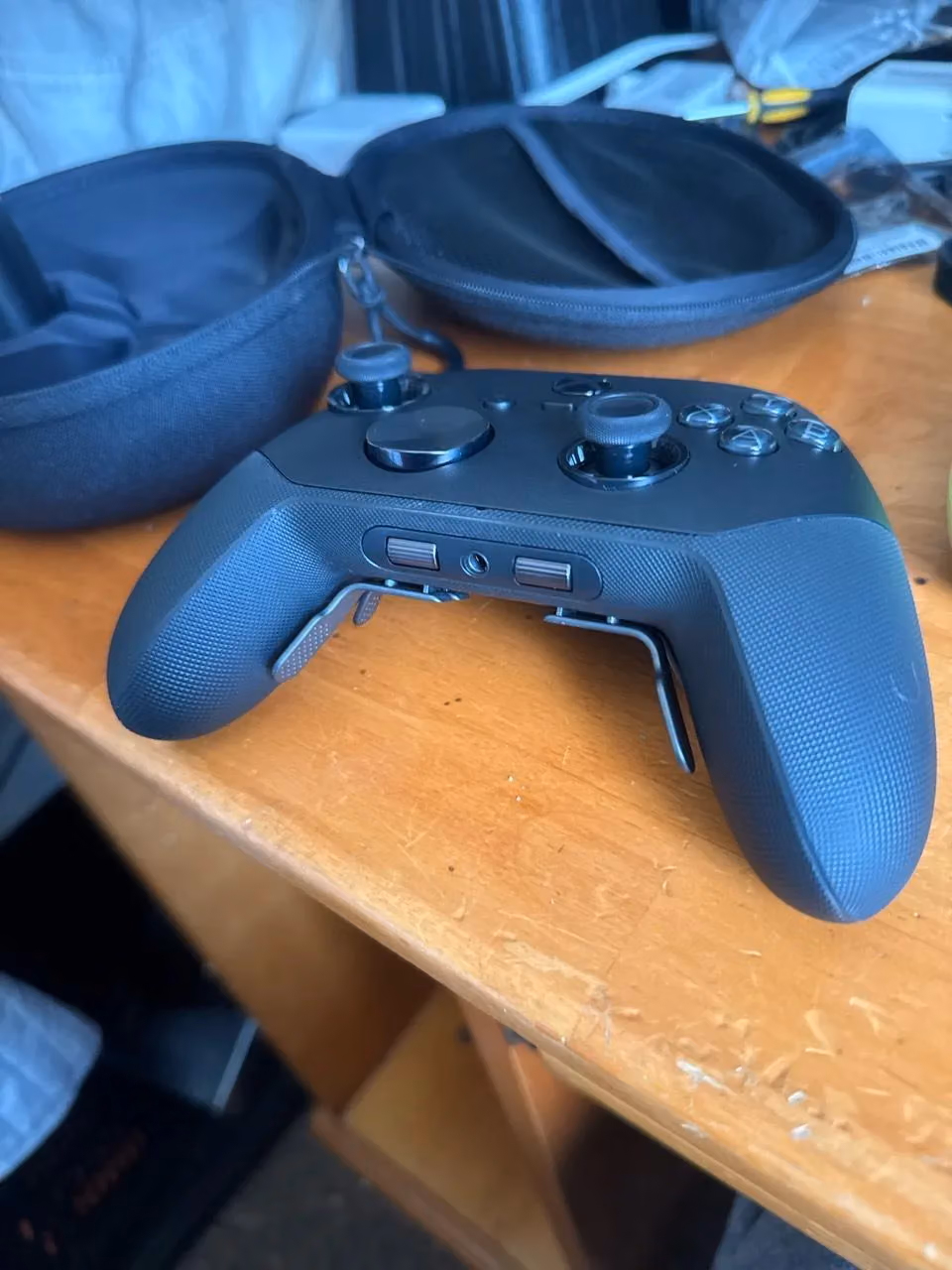 Broken Prototype Controller Just Leaked More Xbox Elite 3 Details Than Ever