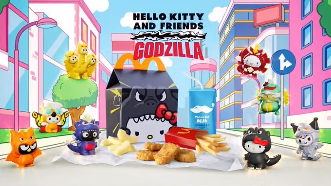 戴上哥吉拉頭套的 Hello Kitty,麥當勞玩具聯名玩起反差萌