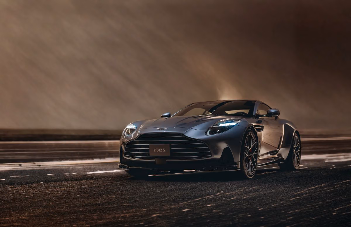 700 匹馬力不是重點,Aston Martin DB12 S 真正想調校的是彎道裡的信任感
