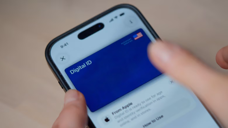 Ten Years Into Apple Pay, Engadget Still Says Keep a Physical Card in Your Wallet