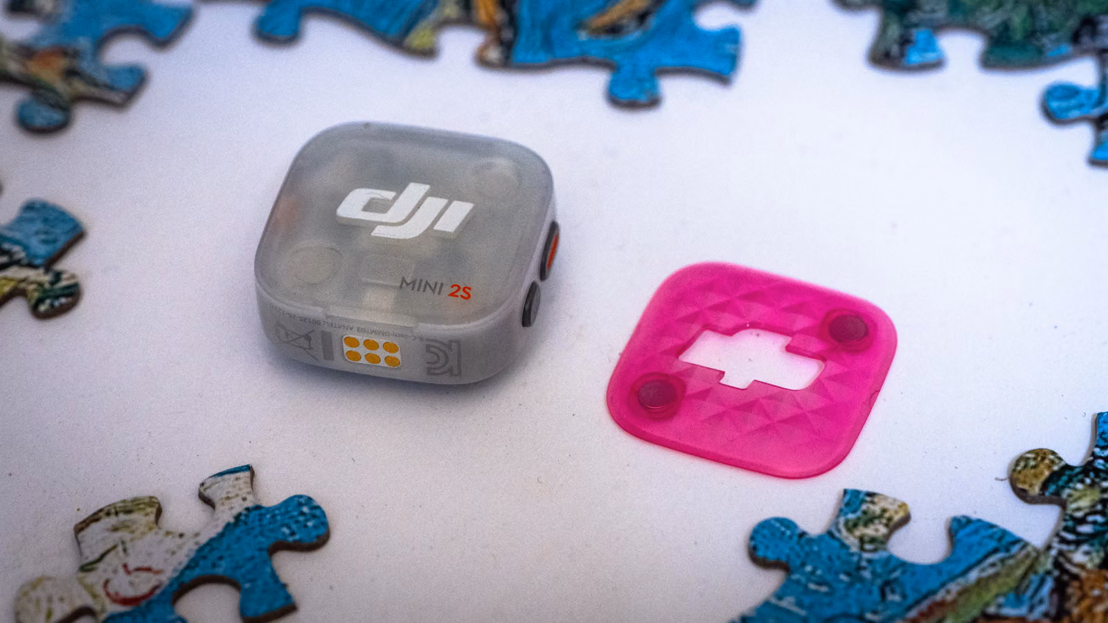 DJI Mic Mini 2S: 32-bit Float Squeezed Into a 12g Body, Where Pro Specs Meet Brand Stubbornness