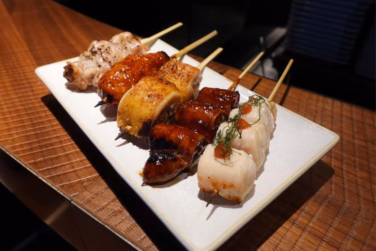 從雞氣管到高端omakase:香港13間燒鳥店的雞肉光譜