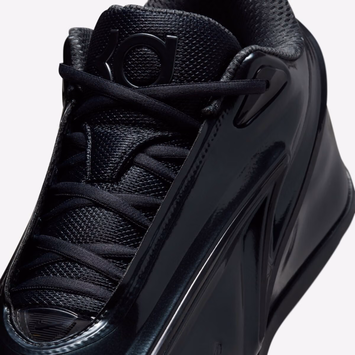 KD 19「Black Candy」定名成謎：黑與Stadium Green，甜的是名字不是顏色