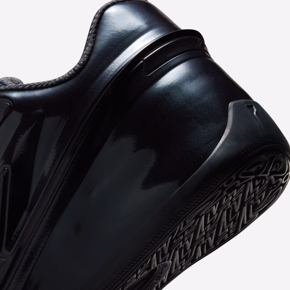 KD 19「Black Candy」定名成謎：黑與Stadium Green，甜的是名字不是顏色