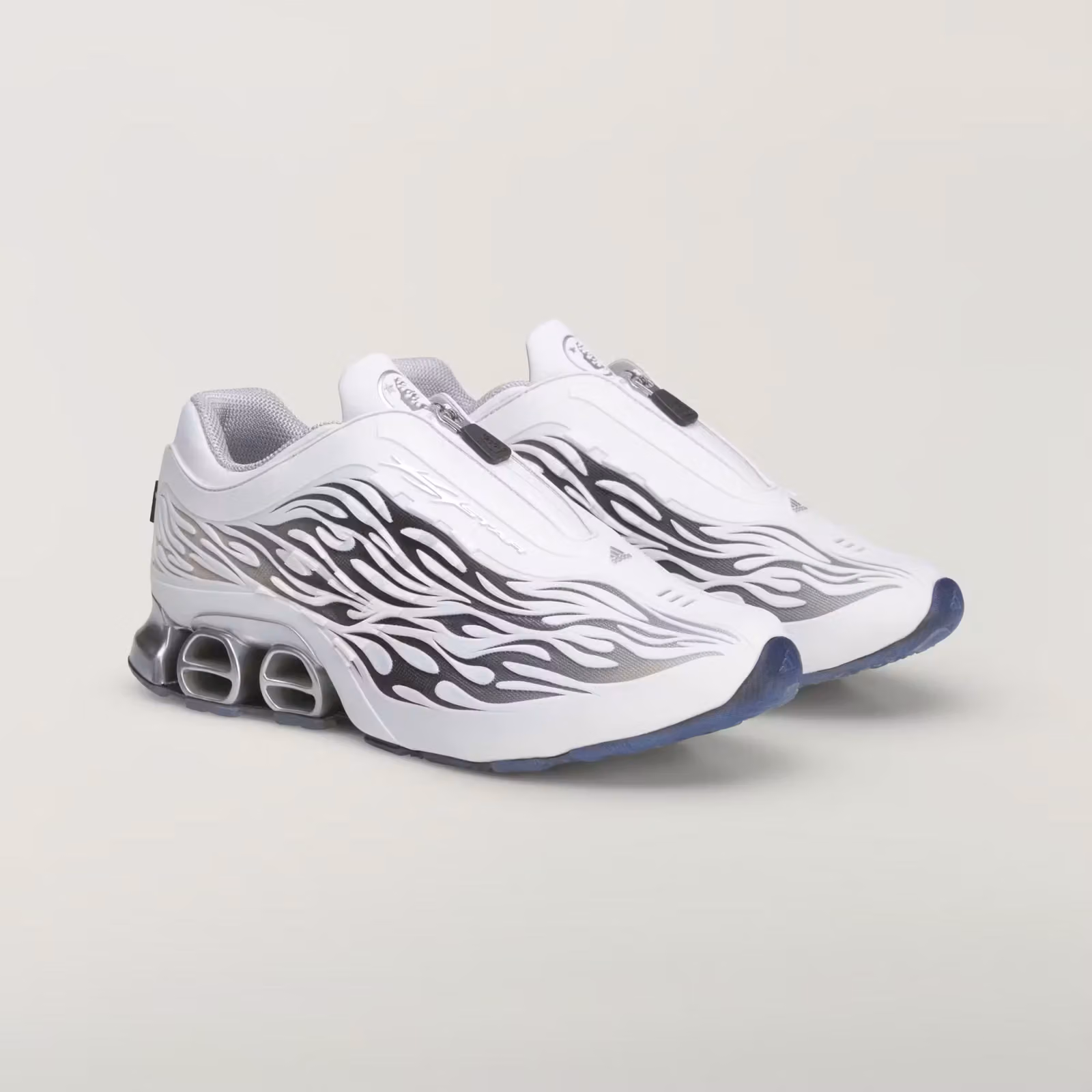 Hellstar拆了adidas Megaride的鏤空籠子，換上一條拉鍊
