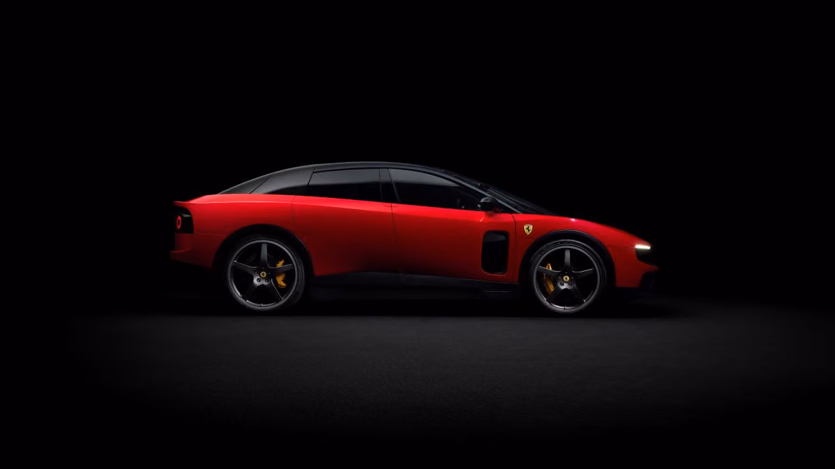 Ferrari 首度四門五座又是純電,Luce 卻堅持不給你一顆大螢幕