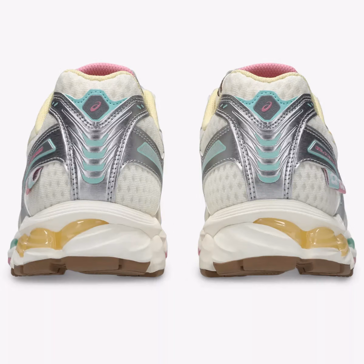VANDYTHEPINK x ASICS Gel-Kayano 12.1 走极简路线,這次沒有糖果色