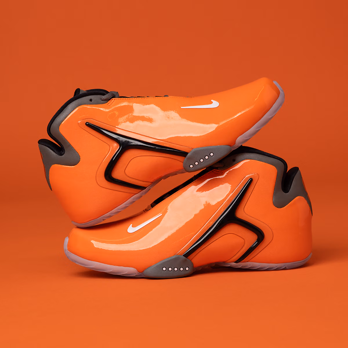 SLAM找回Zoom Hyperflight，這次選了一身工地橘