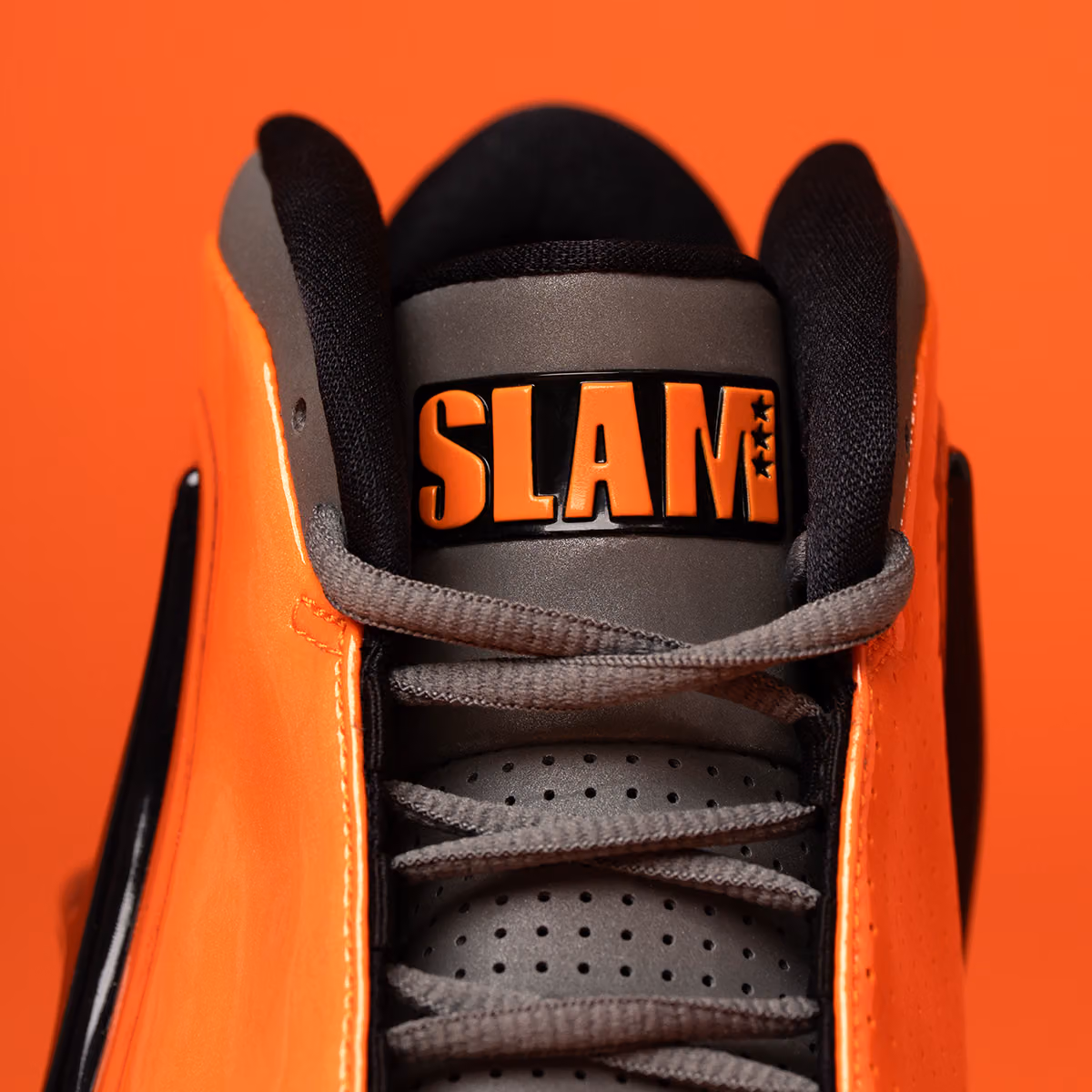 SLAM找回Zoom Hyperflight，這次選了一身工地橘