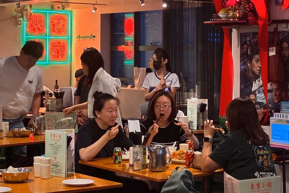 從的士高經理到大排檔老闆:Robby Cheung用喇叭養大Tung Po Kitchen