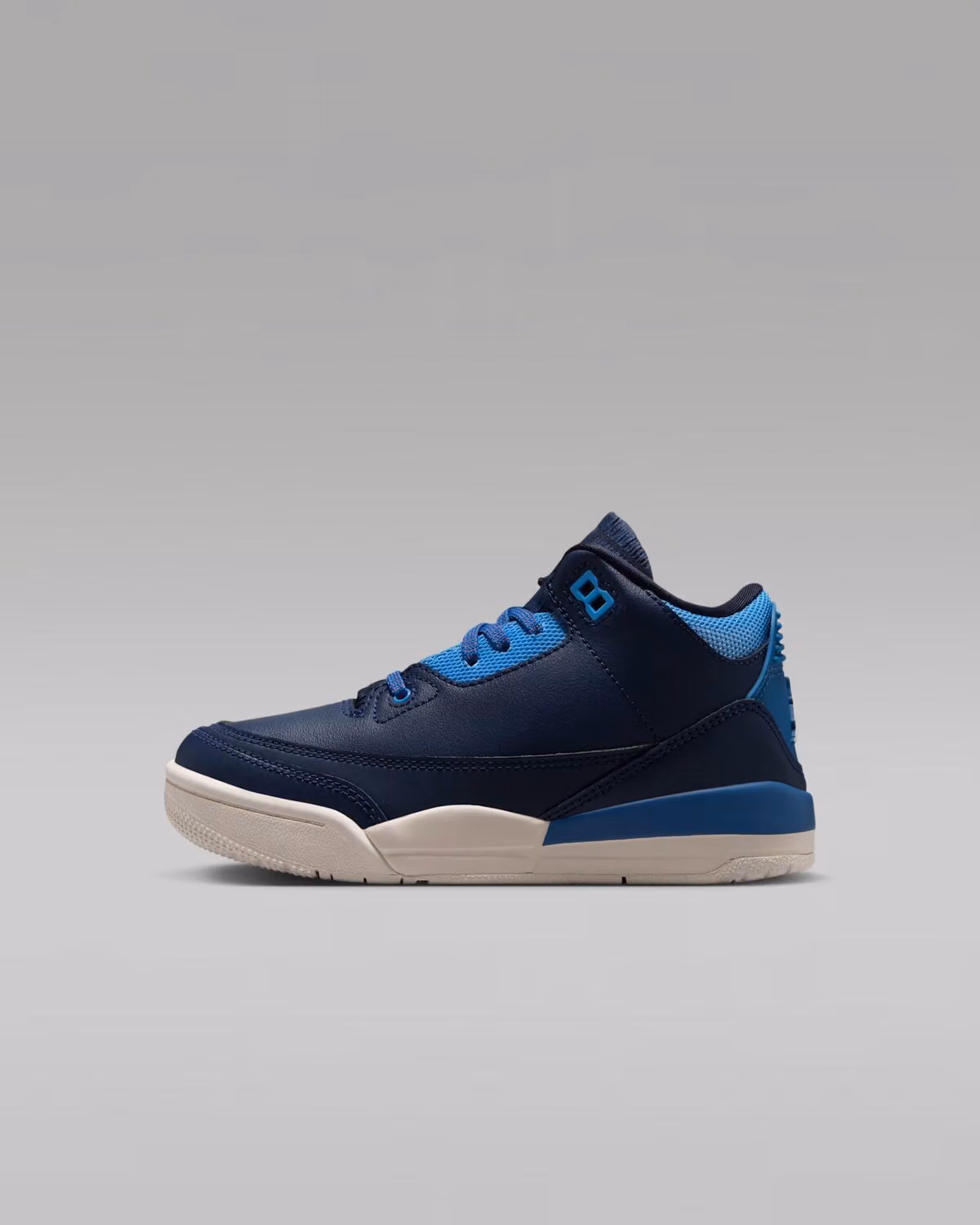 深藍打底、三色對撞：Air Jordan 3 WMNS「Sports Renaissance」女生專屬回歸