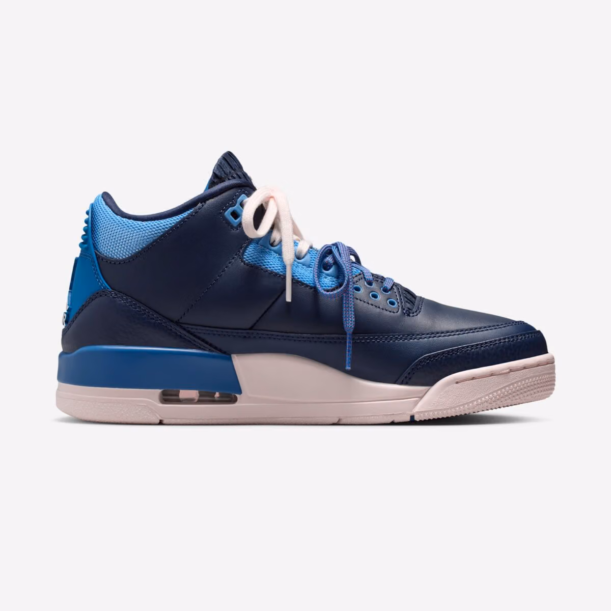 深藍打底、三色對撞：Air Jordan 3 WMNS「Sports Renaissance」女生專屬回歸