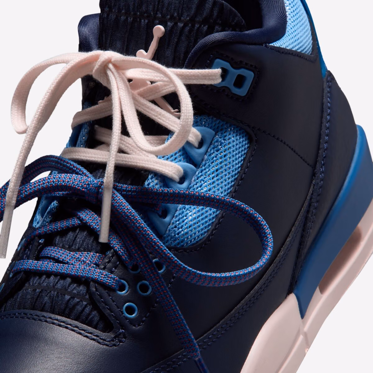 深藍打底、三色對撞：Air Jordan 3 WMNS「Sports Renaissance」女生專屬回歸