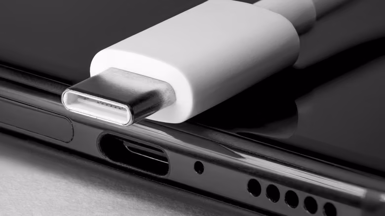 同一顆USB-C接頭，速度可能差到八倍：USB4到底在賣什麼