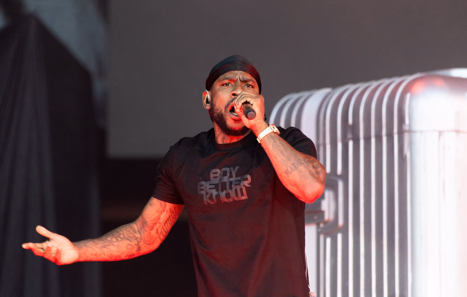 Sziget 第四夜:BMTH 蓋一座末日劇場,Rose Gray 只用一面鏡子收場