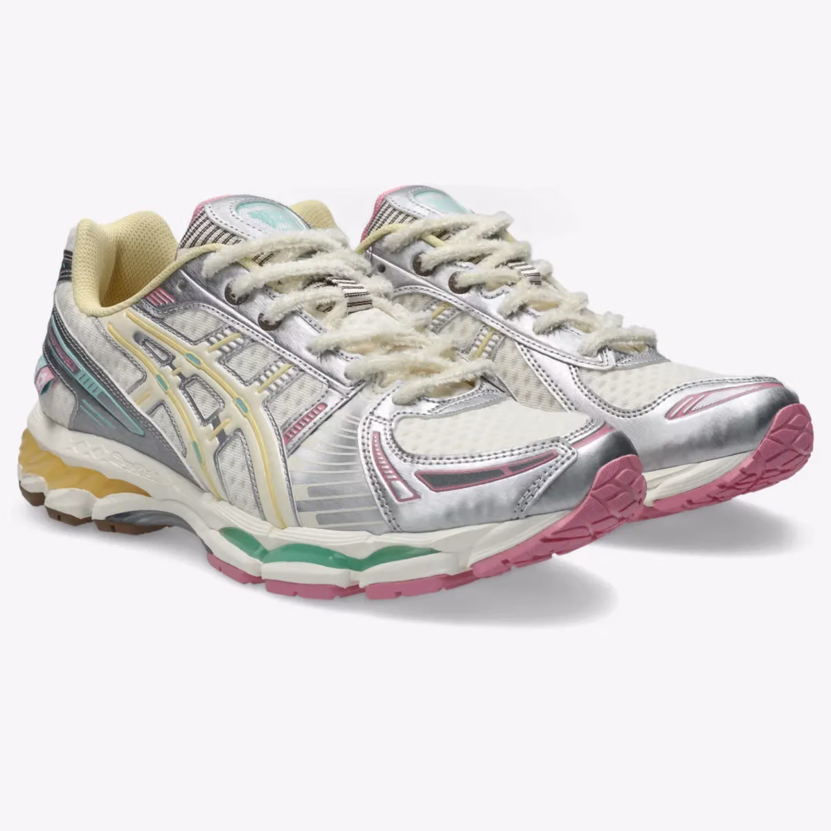 VANDYTHEPINK x ASICS Gel-Kayano 12.1「Vanilla」：一支几乎没有颜色的冰淇淋鞋