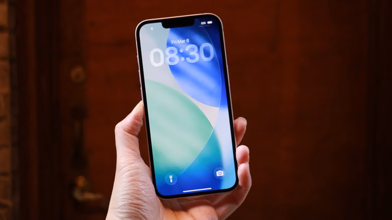 iPhone 15 還值得買嗎?部分電信商賣得比iPhone 17e還貴