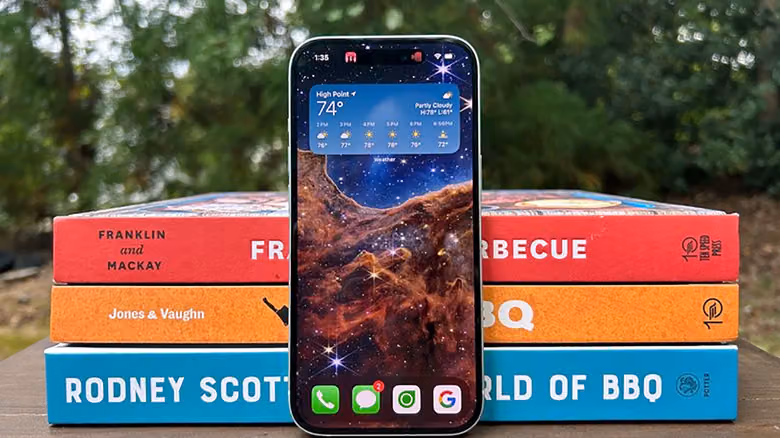 iPhone 15 還值得買嗎?部分電信商賣得比iPhone 17e還貴
