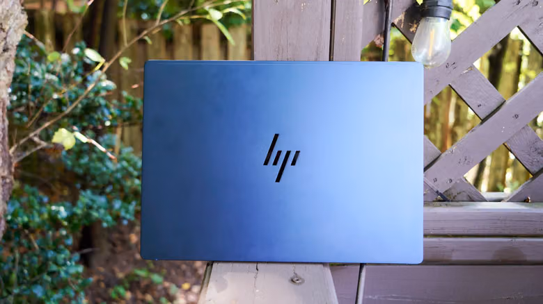 HP Omnibook X評測9分:不玩噱頭的14吋筆電,把基本功做到位