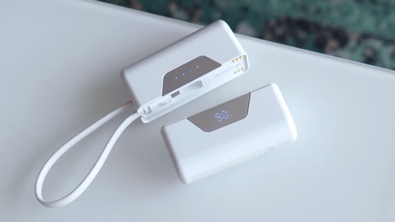 一顆電池分兩半：Nimble SharePower 讓兩個人不用搶同一顆行動電源