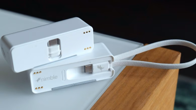一顆電池分兩半：Nimble SharePower 讓兩個人不用搶同一顆行動電源