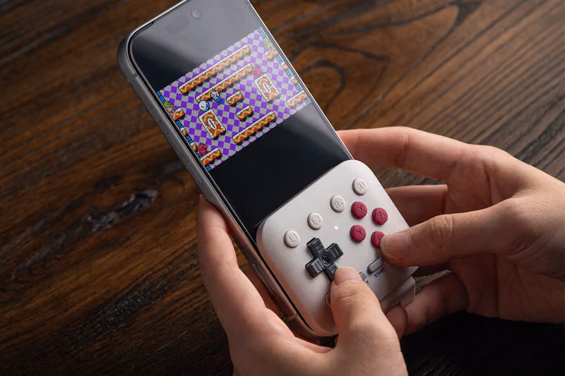 8BitDo FlipPad G Classic Edition登陸歐洲，31.5克夾式控制器喚醒復古手感