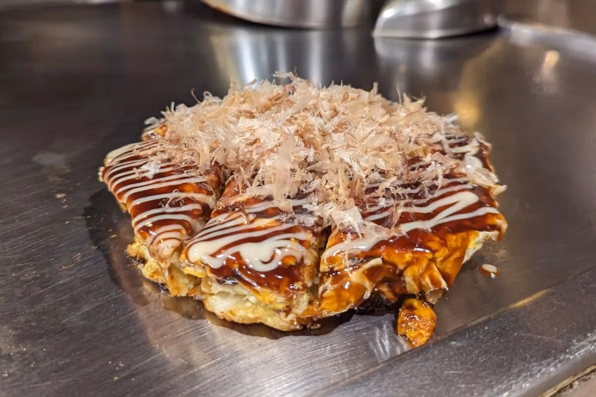 銅鑼灣美食地圖:从地库脚踏车到米其林一星,19间藏在楼梯尽头的餐厅
