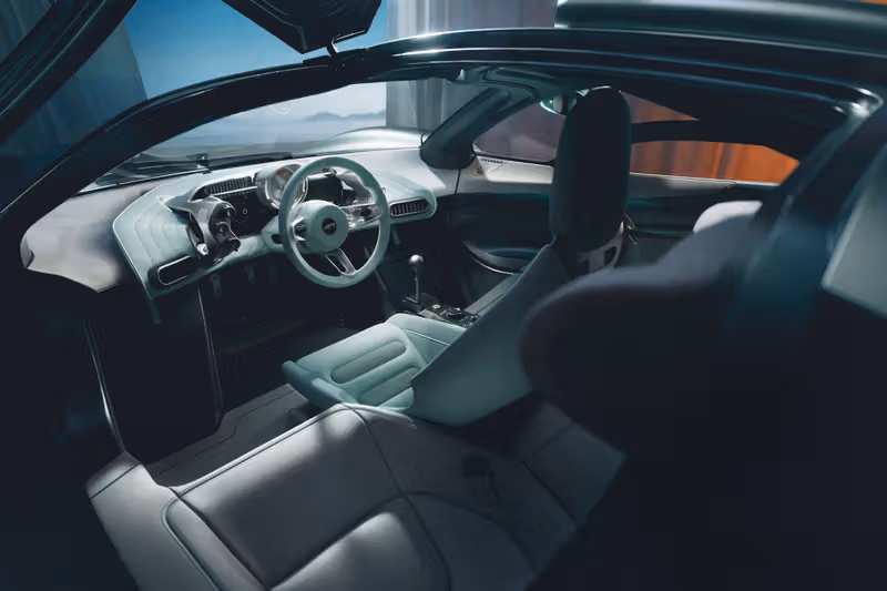 Gordon Murray S1 首發:680匹V12引擎只給六速手排,向McLaren F1致敬