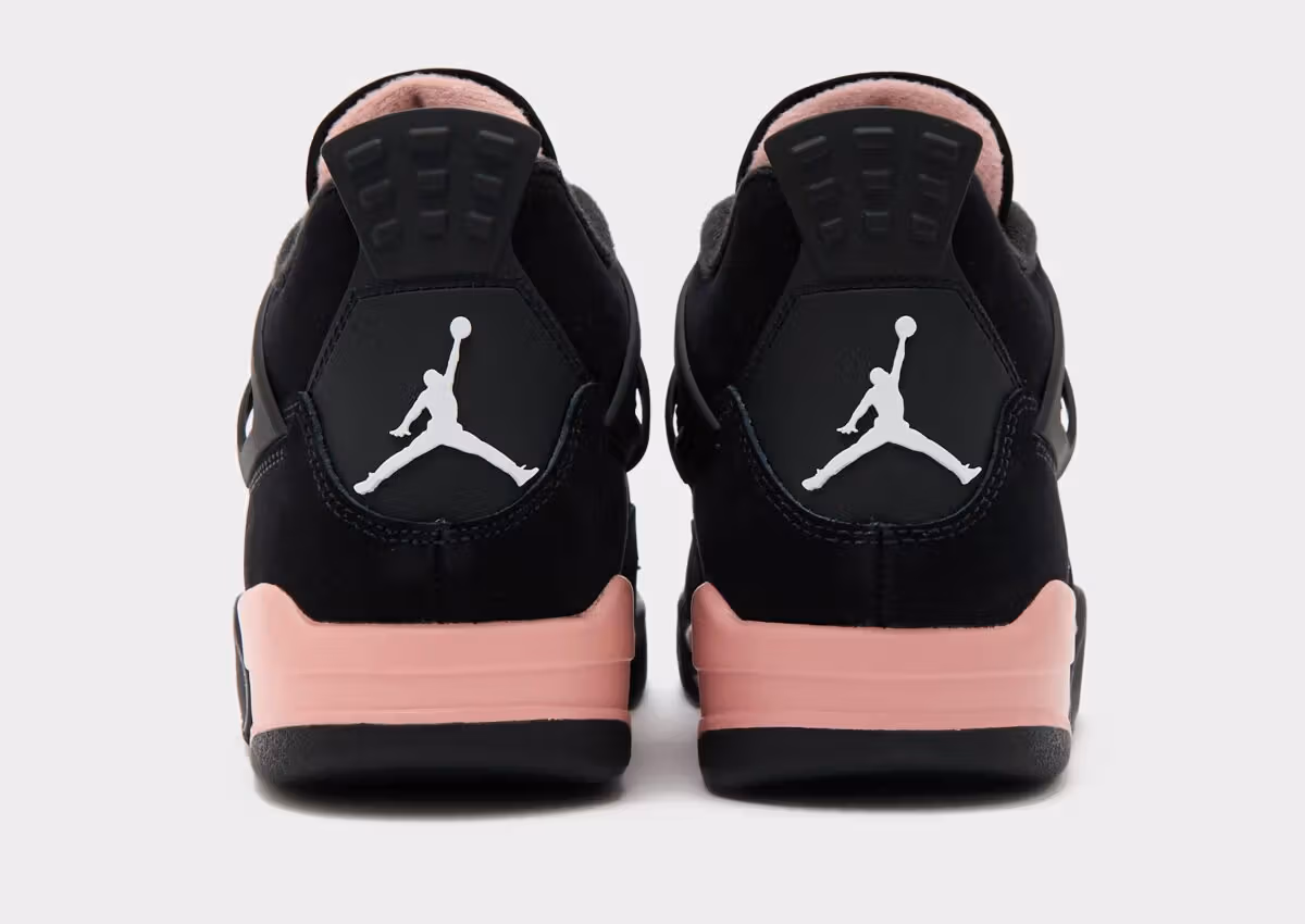 Air Jordan 4 WMNS「Pink Thunder」定12月發售，黑白基調裡藏一抹鐵鏽粉