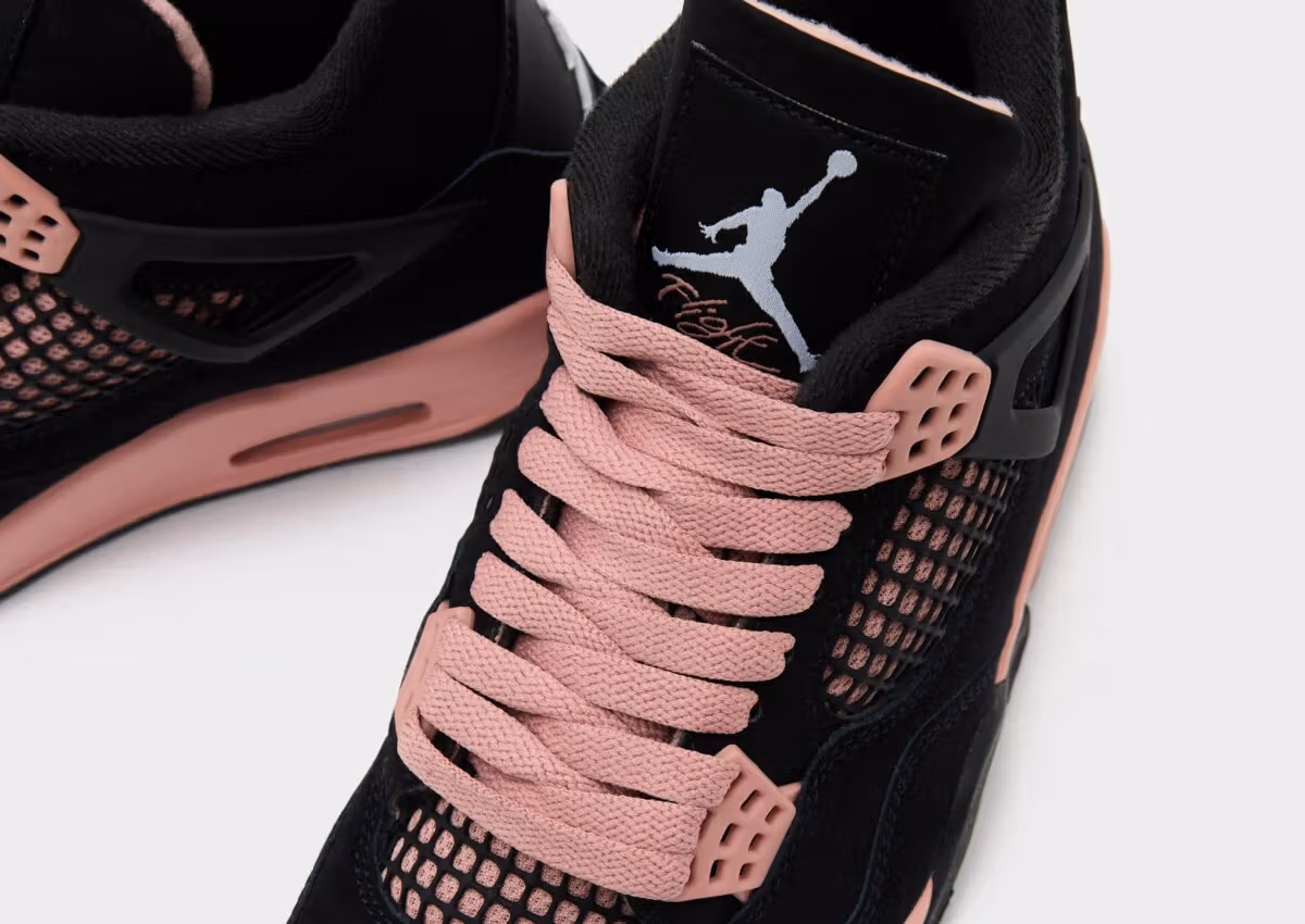 Air Jordan 4 WMNS「Pink Thunder」定12月發售，黑白基調裡藏一抹鐵鏽粉